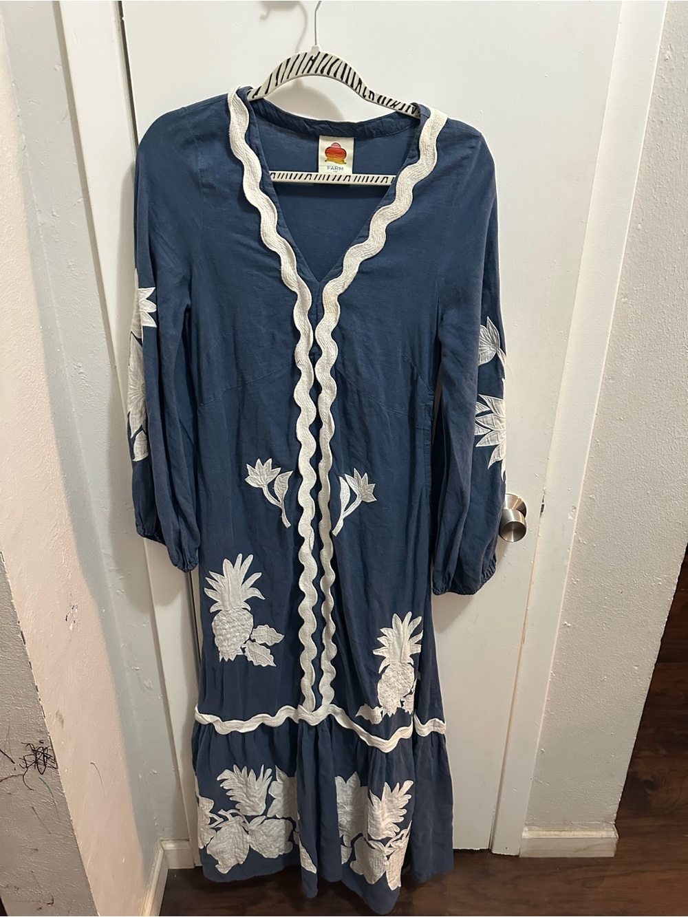 FARM Rio Navy Maxi Dress with White Floral Embroidery - Picture 2 of 4